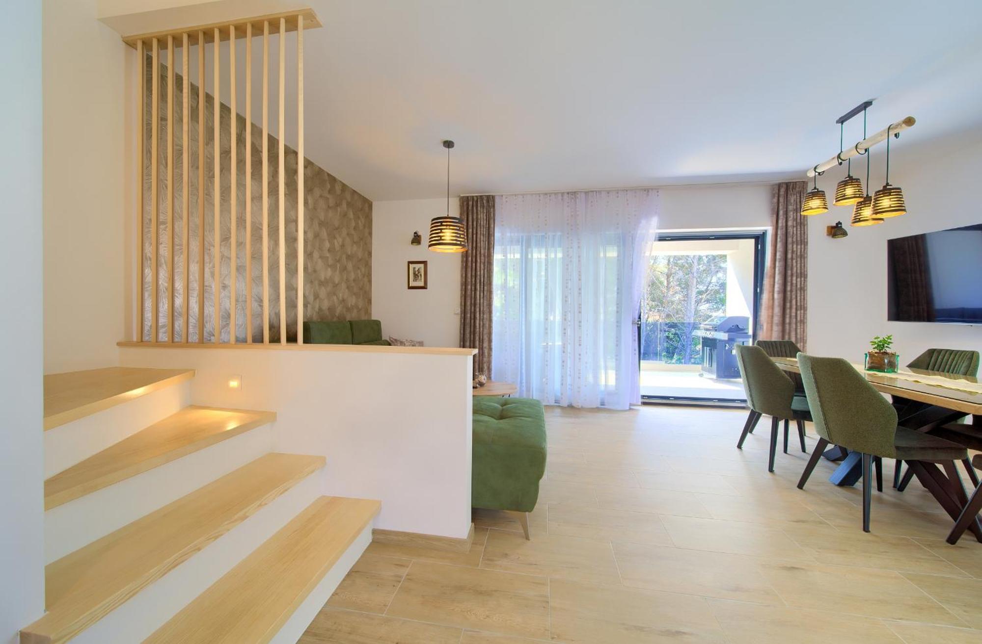Apartments Paola & Karla With Pool Krk Town Bilik gambar